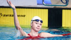 Пряник, мочалка и средство для труб: так поздравили российскую чемпионку