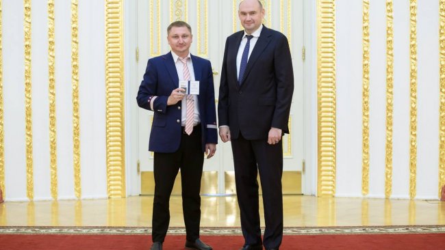 Губернатор наградил молодёжь Бузулука