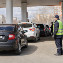 17 августа в Оренбуржье на АЗС заправляют автомобили с нечётными номерами