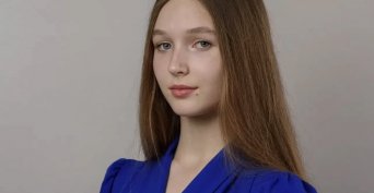 Бузулукские выпускницы получили 100 баллов на ЕГЭ по химии