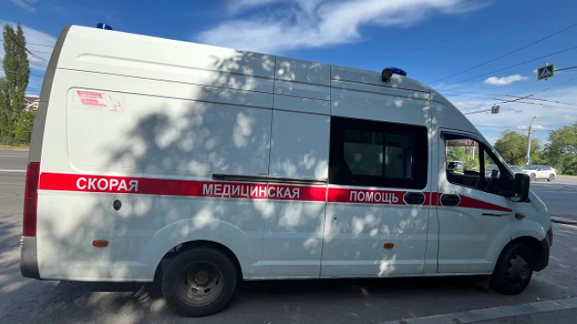 В Бузулукском районе мужчина получил серьёзную травму после падения с крыши
