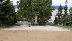 В Бузулуке началось благоустройство сквера имени Юрия Романенко