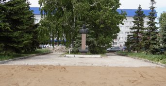 В Бузулуке началось благоустройство сквера имени Юрия Романенко