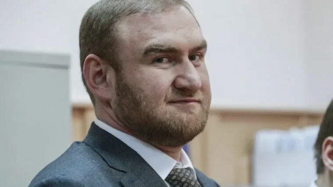 Осуждённый из «Чёрного дельфина» пытался купить привилегии за 3 миллиона рублей
