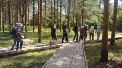 По новой экотропе Бузулукского бора прошли особенные гости