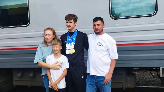 Бузулук встретил чемпиона мира Матвея Помошникова