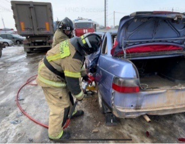 v-orenburzhe-sostoyalsya-1-etap-sorevnovaniy-po-likvidacii-posledstviy-dtp_16472429541011428326__2000x2000__watermark