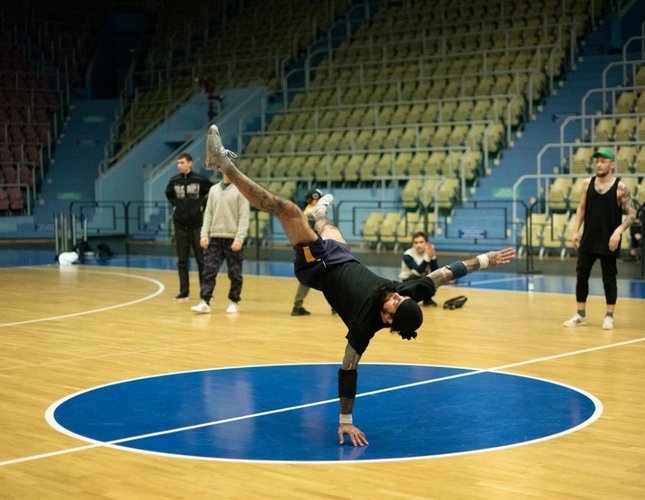 a37bcdea44199d6741ba0b68e8ecb666_1024_919_cropped