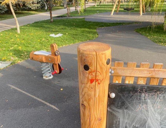 901d7215-b1c3-4c08-b9ad-8672f83c10bf