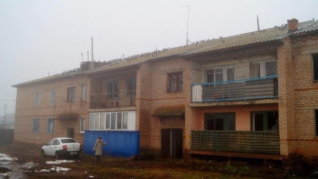 Сельчане живут в полуразрушенном доме