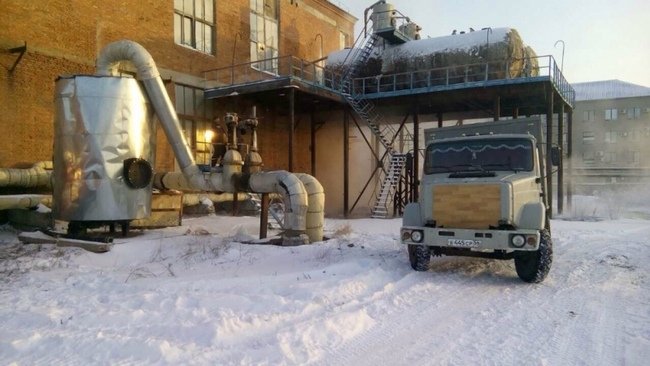 ЖКХ-бригады устраняют коммунальную аварию в Бузулуке