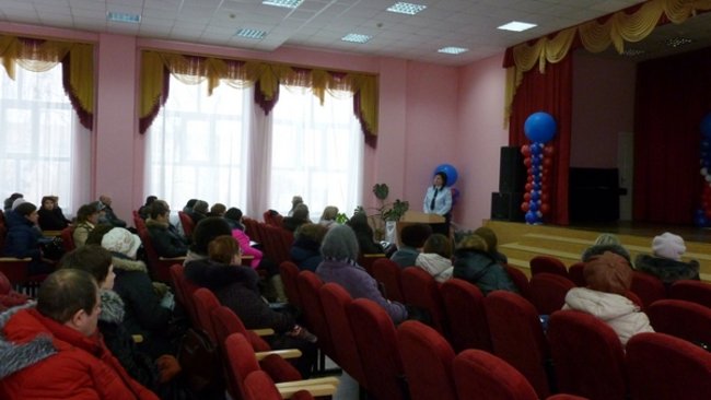 Полицейские Бузулука провели всеобуч с родителями студентов