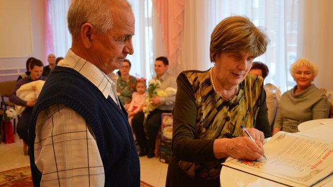 В Бузулуке чествовали «золотых» юбиляров