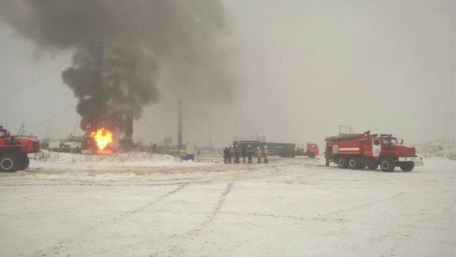 МЧС опубликовало видео с возгорания газо-нефтяной скважины  в Курманаевке