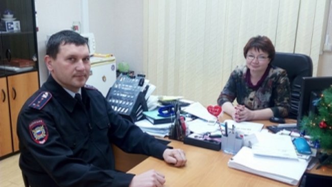 Бузулукский полицейский посетил центр занятости города