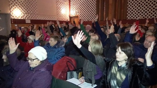 Бузулучане готовы «скинуться» на ремонт дорог и спортплощадку 