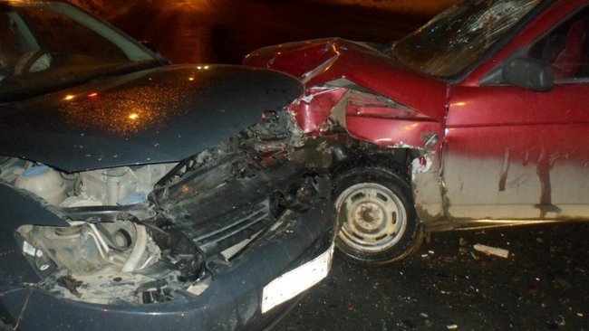 В Бузулуке не разъехались ВАЗ и «Фольксваген»