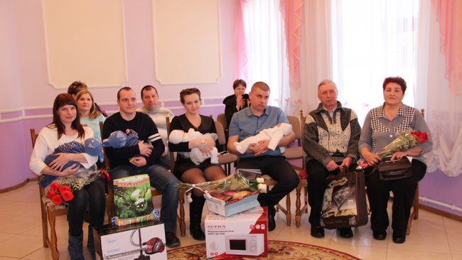 В Бузулукском ЗАГС прошла церемония награждения 