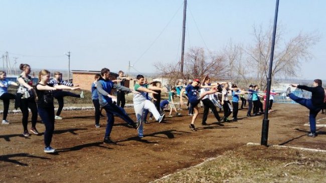 Бузулукская молодёжь приняла участие в космическом забеге