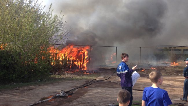 В Бузулуке чуть не сгорела продуктовая база
