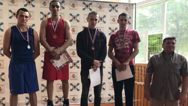 Бузулукские боксеры завоевали «золото» чемпионата области