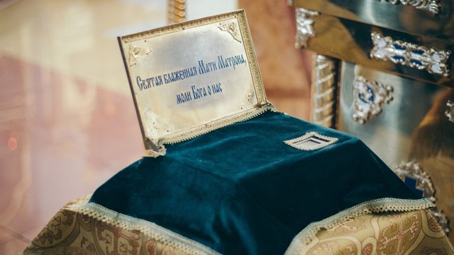 В Бузулук доставлены мощи Матроны Московской
