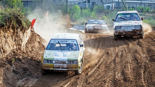 Бузулукские автолюбители стал победителями чемпионата по автокроссу