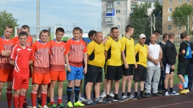 В Бузулуке прошли футбольные соревнования среди пожарных