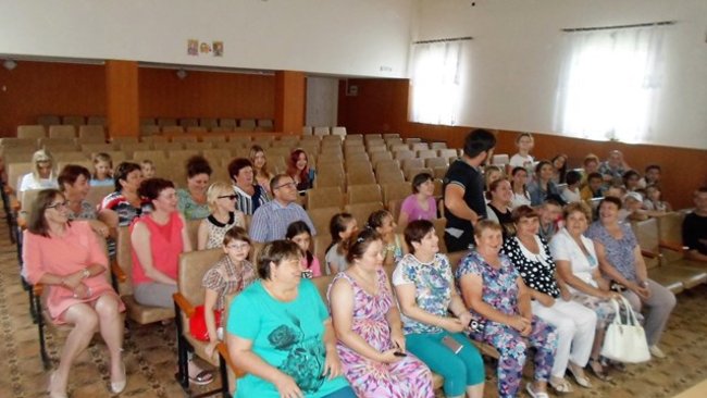 В Бузулукском районе жители готовы делать дорогу за свой счет