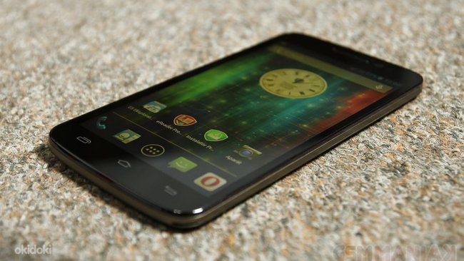 У бузулучанки на городском пляже похитили телефон