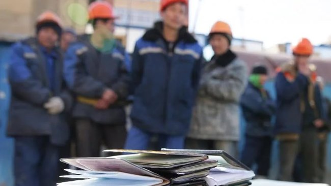 Бузулучанин прописал у себя дома десять граждан Узбекистана 