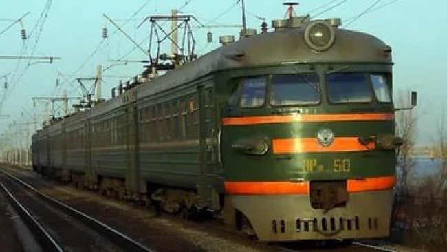 В Бугуруслане поезд сбил женщину на железнодорожном переезде 