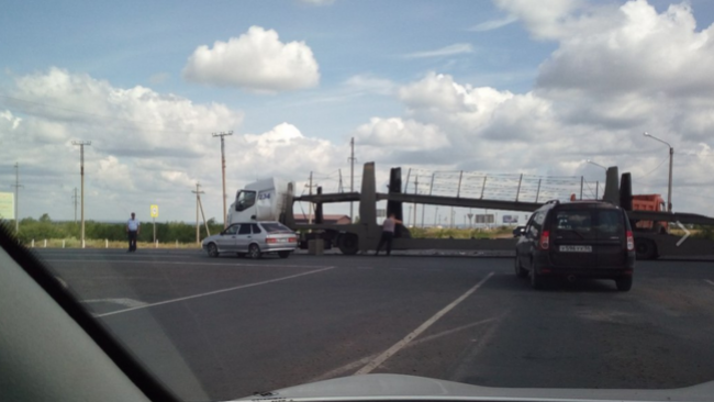 В Бузулуке столкнулись «тяжеловесы»