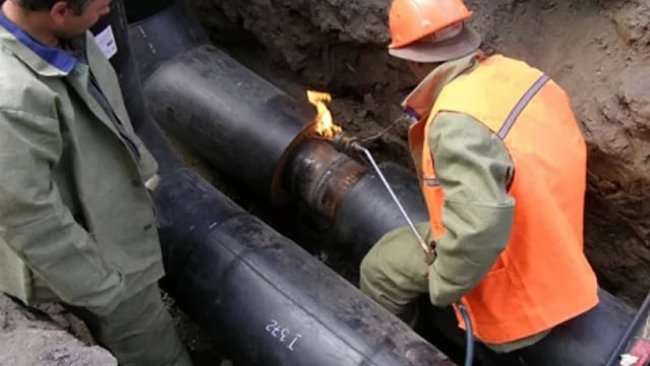 В Бузулуке продолжается ремонт теплотрассы