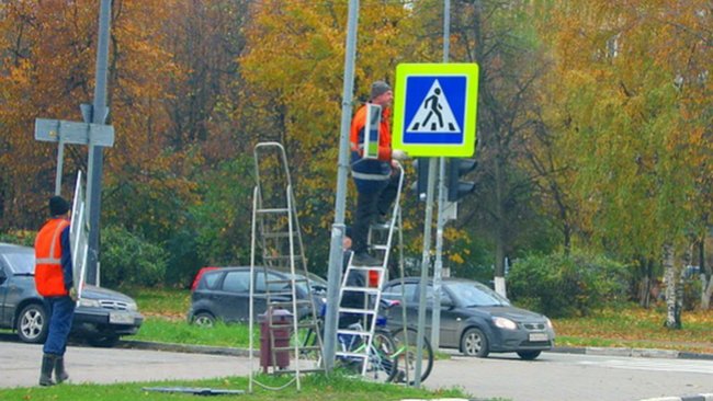 В Бузулуке с начала года установили 135 новых дорожных знаков 