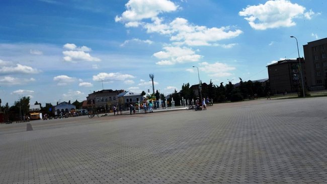 Бузулучане в соцсети шутят, что аура администрации спровоцировала неизвестных «на подвиг»