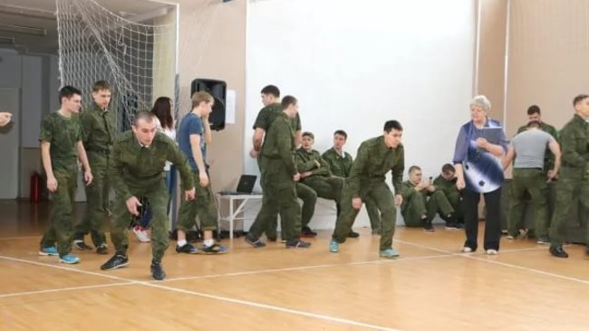 Под Бузулуком призывники соревновались в военно-прикладных видах спорта