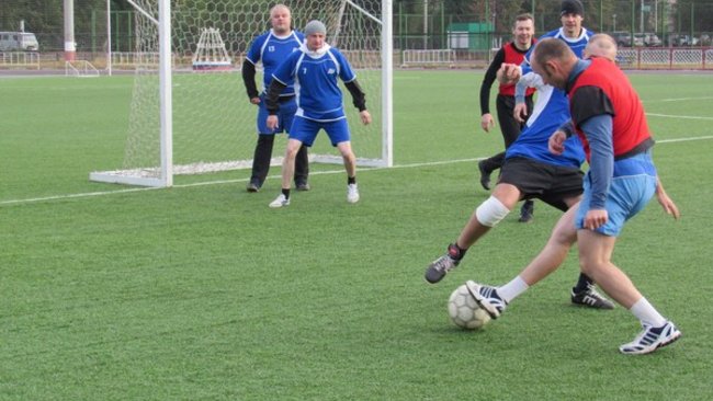 Бузулукские полицейские сыграли в футбол 