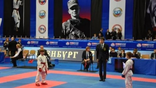 Бузулукские каратисты завоевали 11 медалей на областном турнире