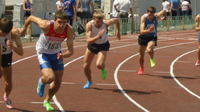 Бузулукские легкоатлеты вернулись с медалями с первенства области 