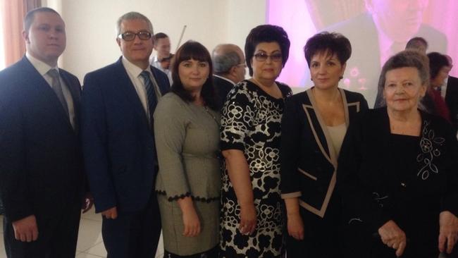 Бузулуке наградили лучшие трудовые династии