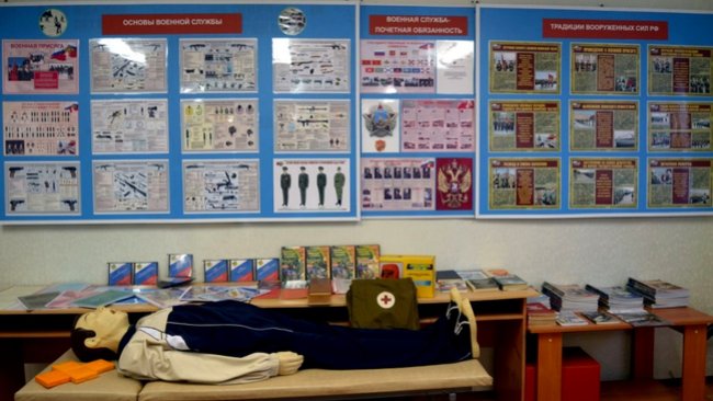 В Бузулуке школьникам и студентам рассказал о действиях при ЧС