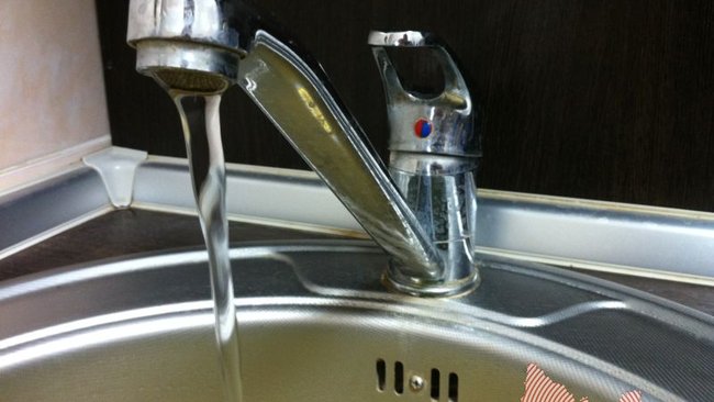 Жители Бузулука пожаловались в суд на едва теплую «горячую» воду