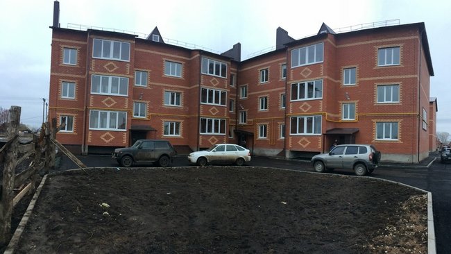 Трое бузулуских детей-сирот отпраздновали новоселье