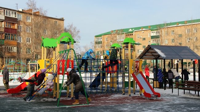 В Бузулуке открыли благоустроенный двор по улице Рожкова 