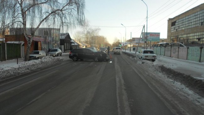 В Бузулуке лоб в лоб столкнулись «Тойота» и «Шевроле» 