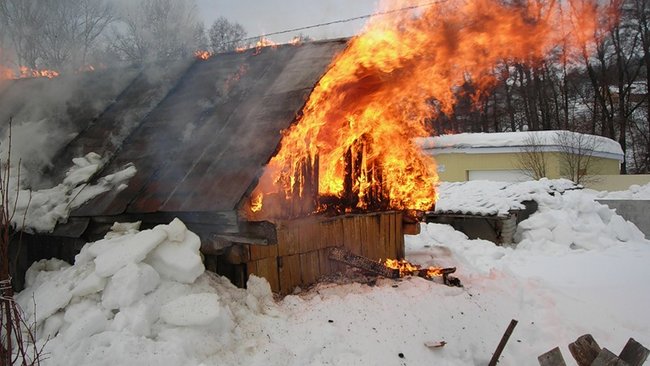 В Бузулукском районе горела баня 