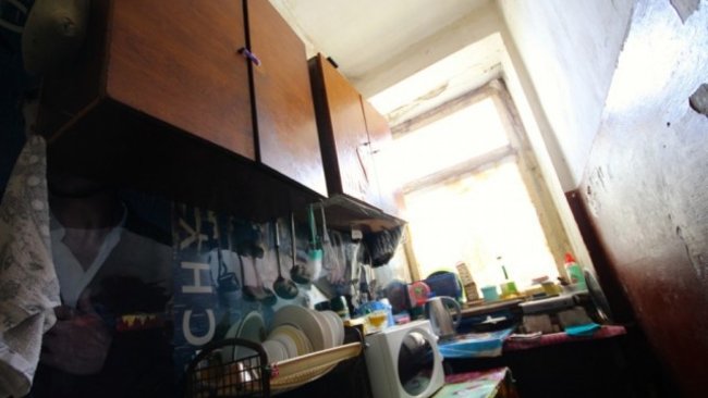 В Бузулуке инвалид вынужден жить в аварийном доме