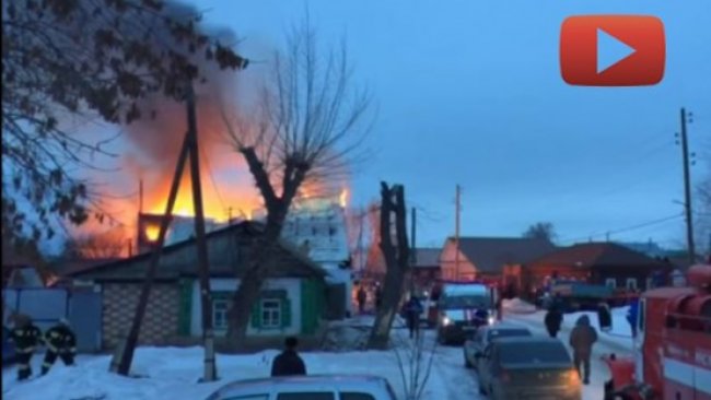 В Бузулуке 20 человек более трех часов тушили жилой дом 