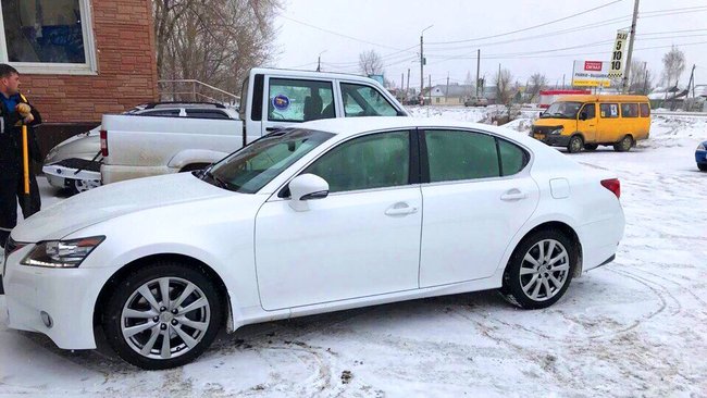 В Бузулуке неизвестные угнали Lexus 